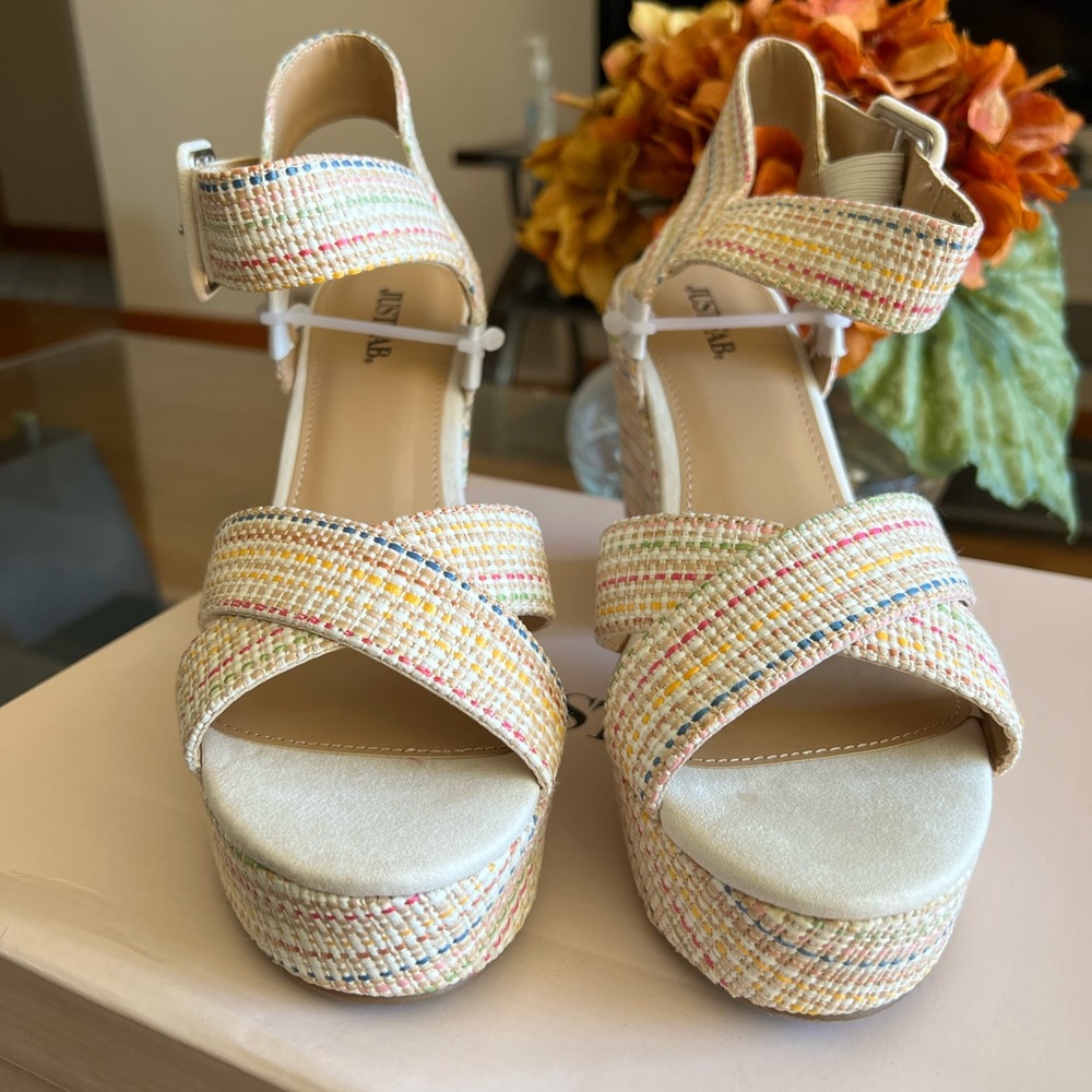 Sandals - Picture 2 of 5